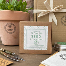 Load image into Gallery viewer, Luxury Gardeners Gift Box
